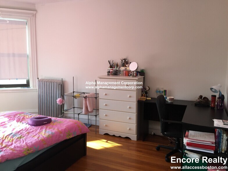 Building Photo - 17-19 Washington St. Unit 501