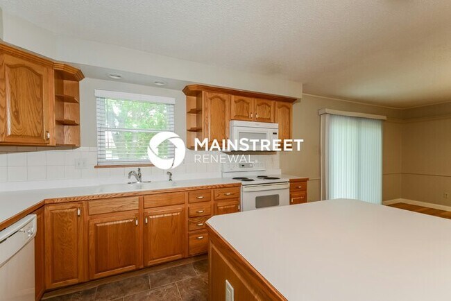 Building Photo - 3 Bedroom Pet-Friendly Home in Florissant, MO with Main Street Renewal