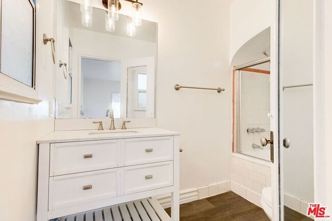 Building Photo - 288 S Coronado St