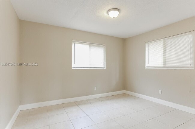 Building Photo - 4030 NW 8th Terrace
