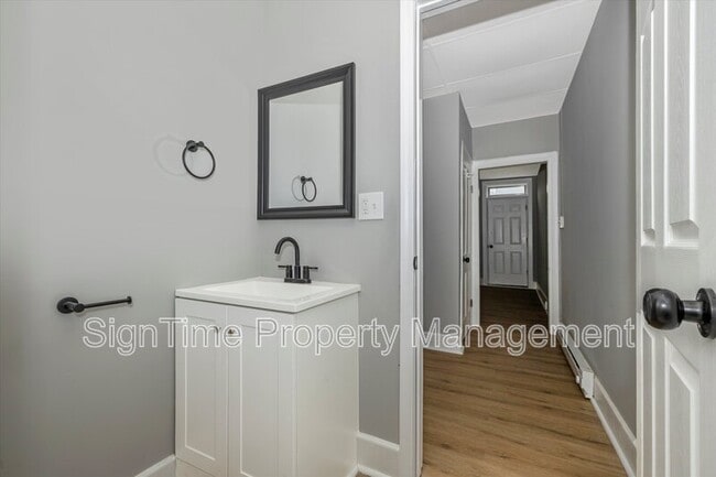 Building Photo - 114 N Conococheague St