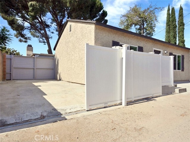 Building Photo - 8828 Chimineas Ave