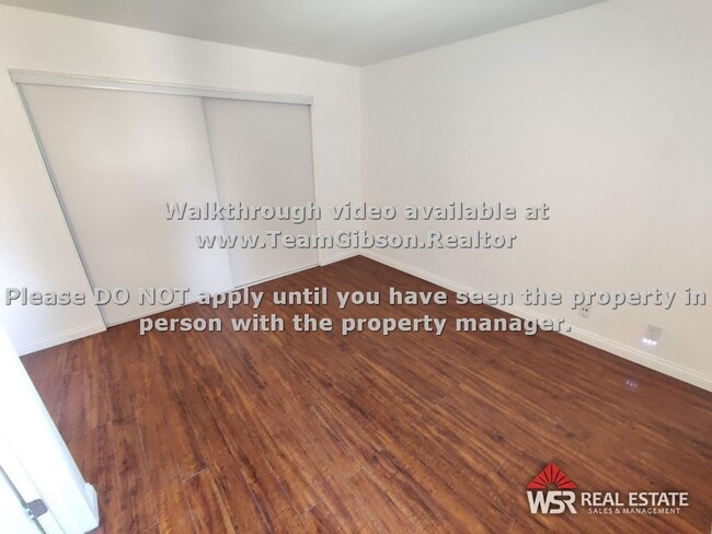 Building Photo - 1 Bedroom / 1 Bathroom Condo W/ garage