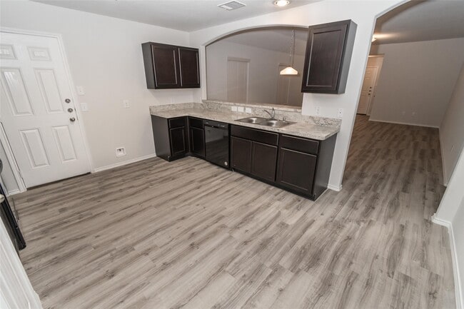 Building Photo - 24119 Ravenna Oaks Ct