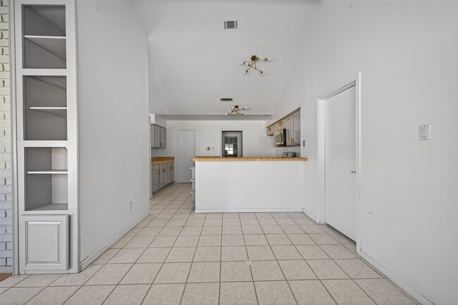 Building Photo - 22723 Timber Dust Cir