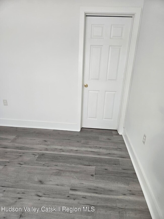 Building Photo - 5199-5203-5203 NY-32