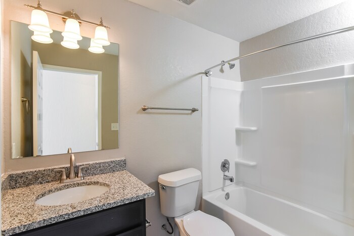 Building Photo - 10418 Castello Cyn