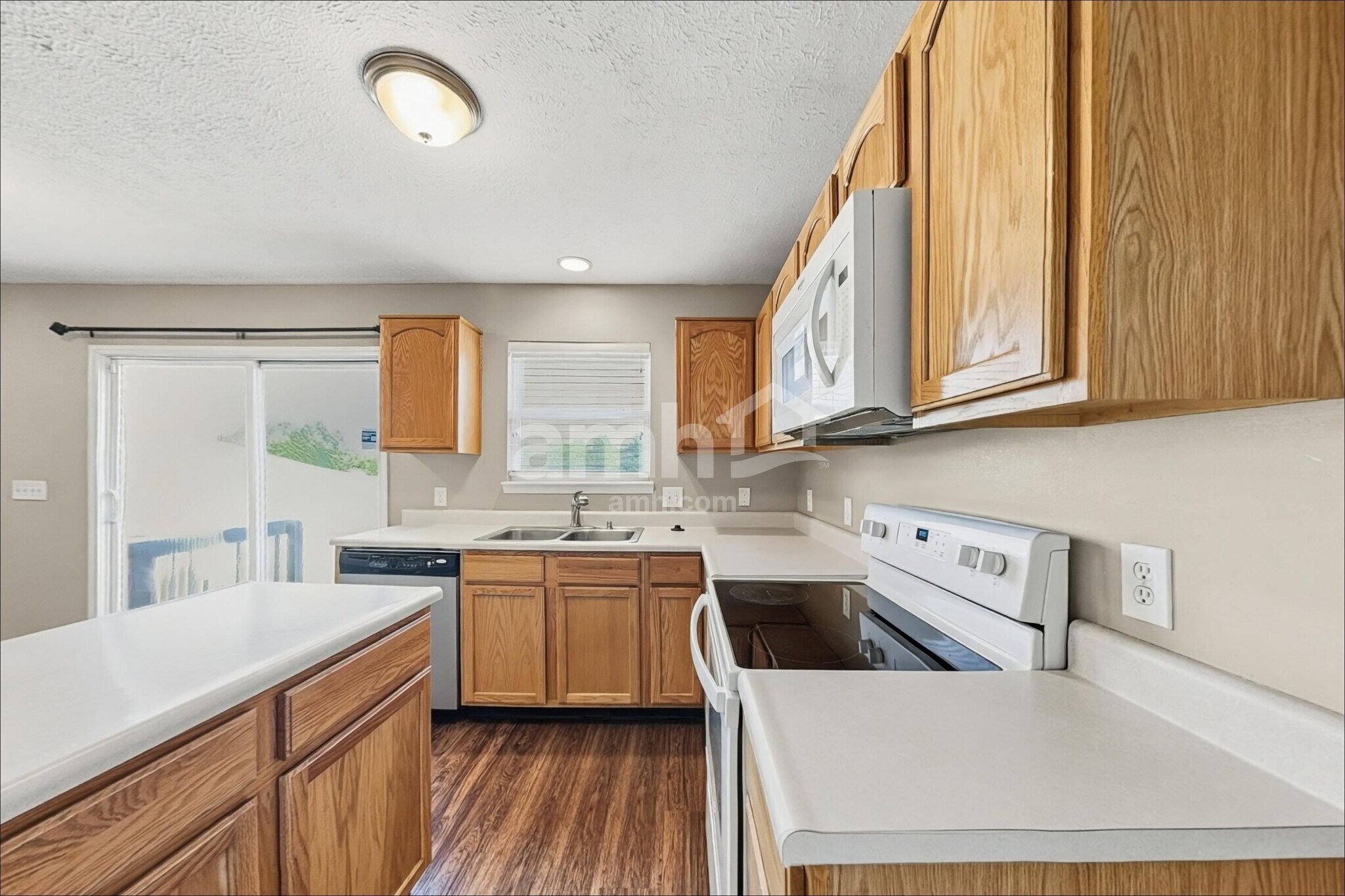 Building Photo - 10942 Alamosa Dr