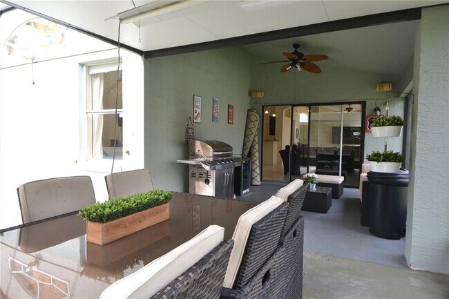 Building Photo - 4924 Hook Hollow Cir