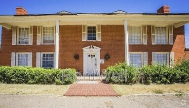 Building Photo - 1310 65th Dr