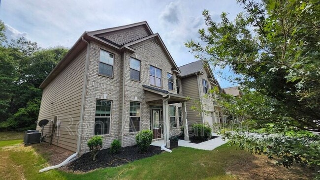 Building Photo - 3523 Woodshade Dr