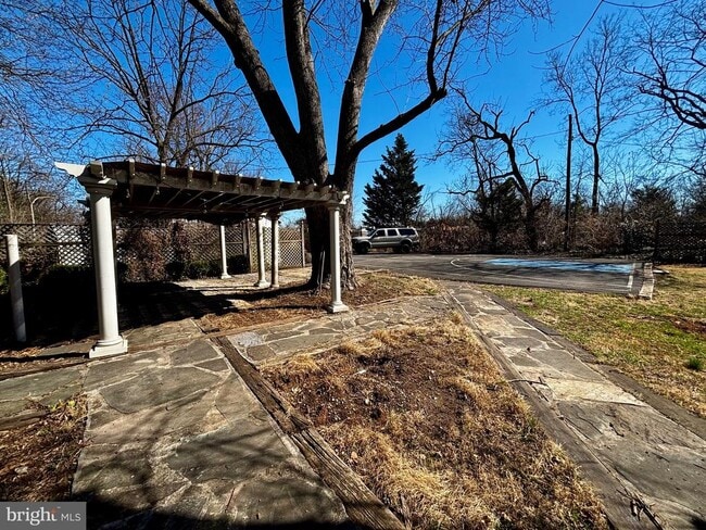 Building Photo - 8122 John Mosby Hwy