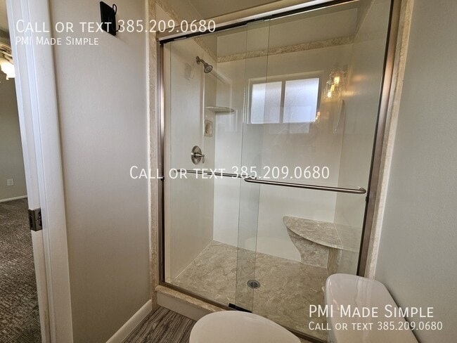 Building Photo - 260 S 400 E