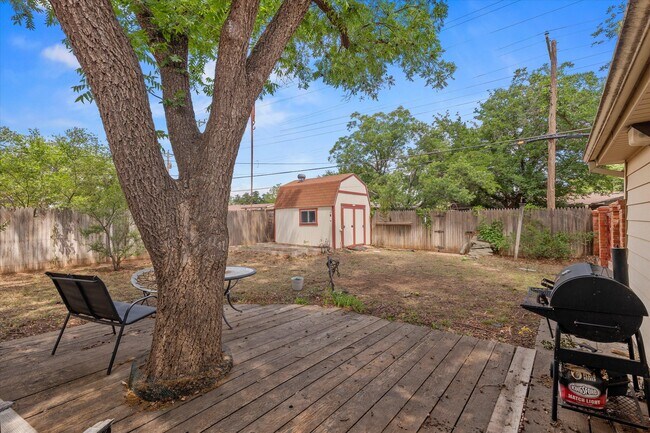 Building Photo - 3109 49th St