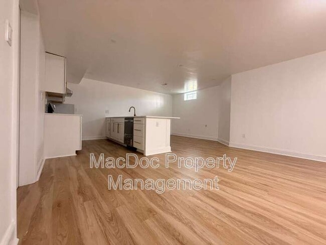 Building Photo - 10402 Laurel Ridge Way