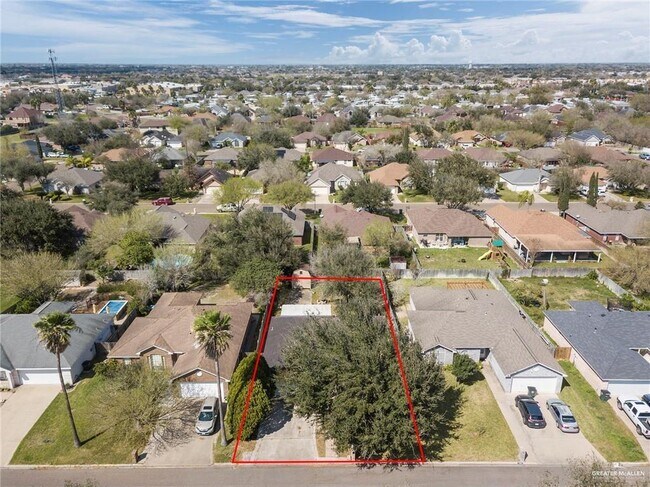 Building Photo - 19 Crown Pointe Blvd