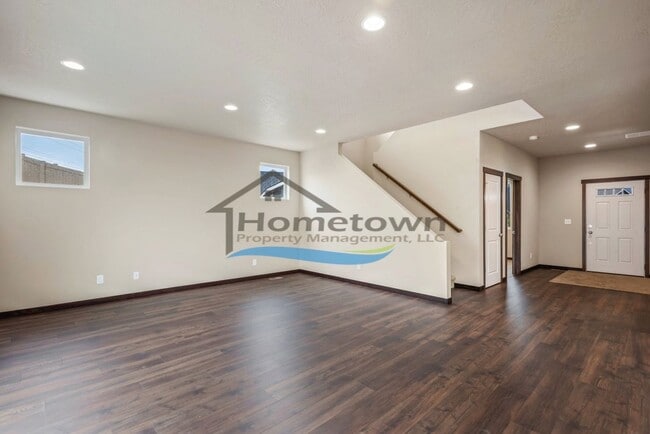 Building Photo - Woodbridge South Home with 4 Bedrooms and 3 Bathrooms in Post Falls build in 2021!