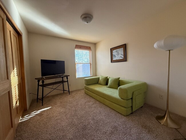 Building Photo - 1139 Harrison Rd