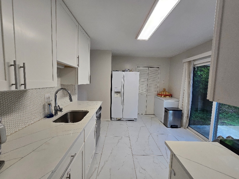 Building Photo - 19517 Tiber Ct