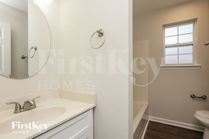 Building Photo - 103 Meadowbrook Dr