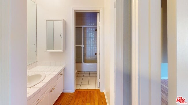 Building Photo - 2308 Schader Dr