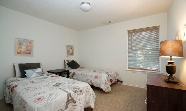 Building Photo - 191 N Burberry Park Cir