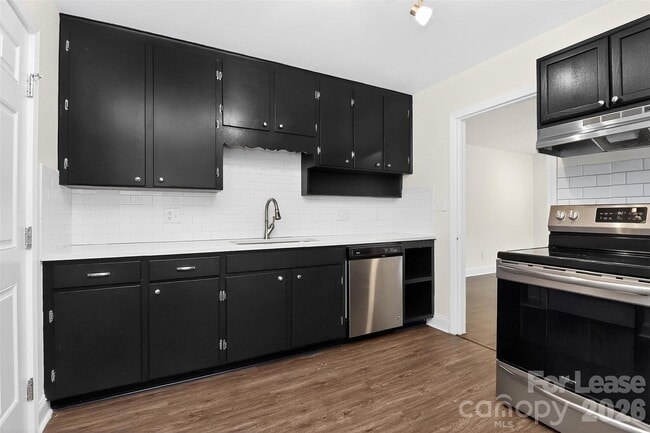 Building Photo - 3441 Commonwealth Ave