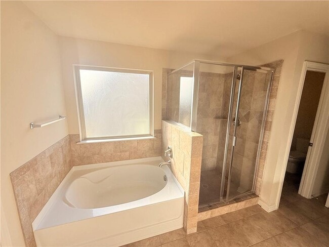 Building Photo - 1013 Autumn Dr