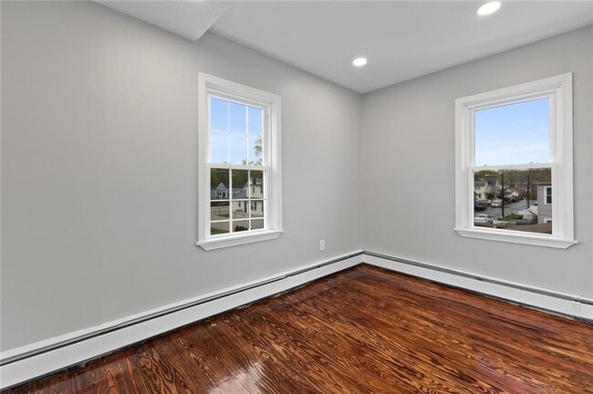 Building Photo - 1 Cottage St