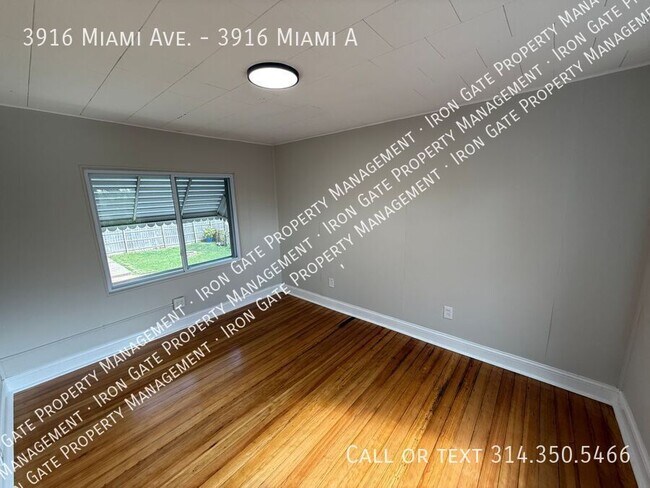 Building Photo - 3916 Miami St