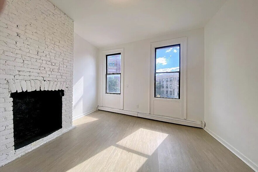 Primary Photo - 4 Stanwix St