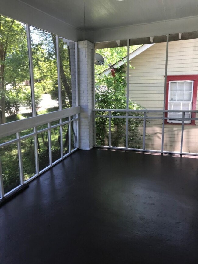Building Photo - 2 bdrm, 2 bath home in East Atlanta