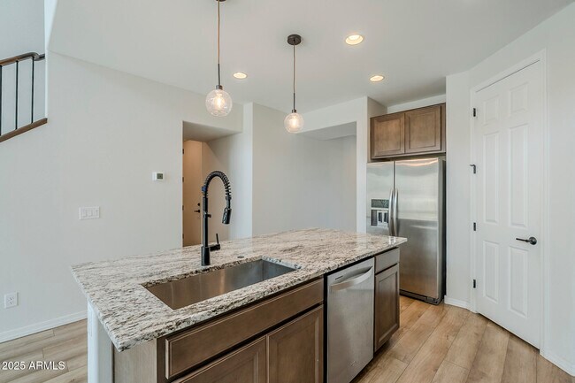 Building Photo - 1621 Flintlock Dr