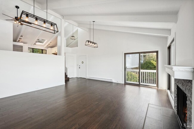 Building Photo - 31 Antilles Way