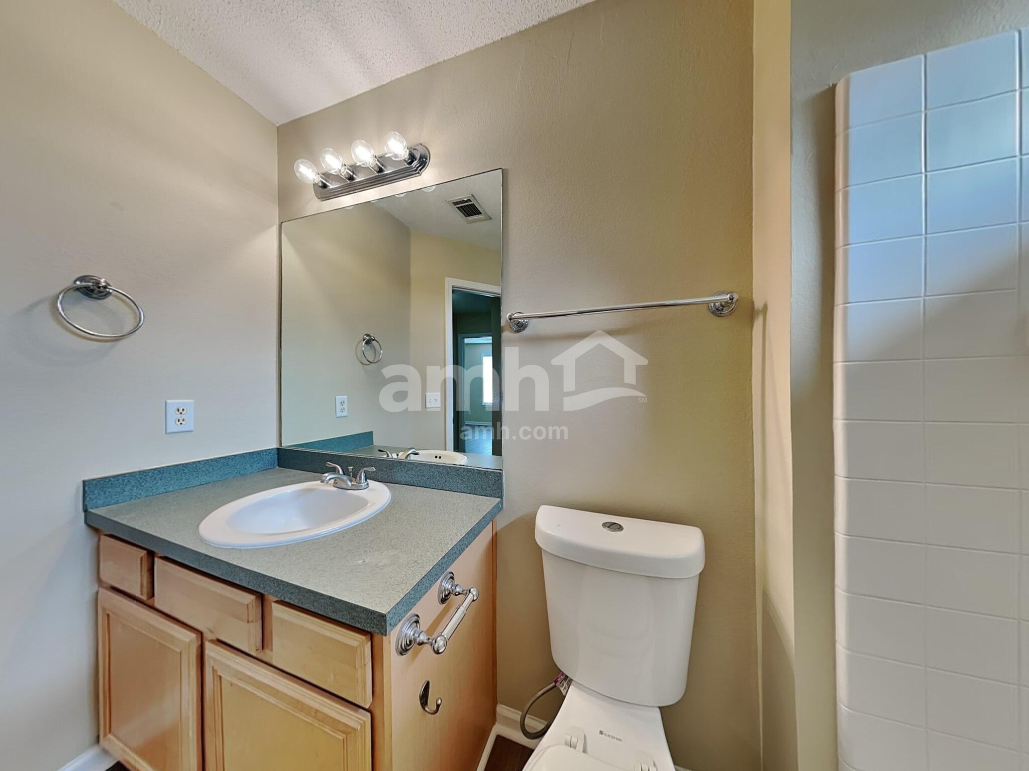 Building Photo - 113 Willow Lakes Ct