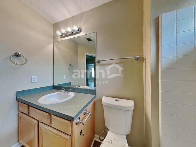 Building Photo - 113 Willow Lakes Ct