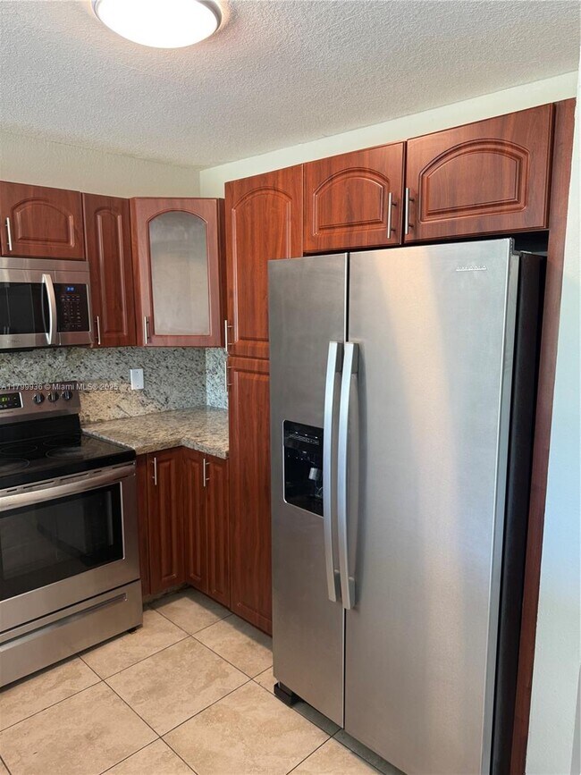 Building Photo - 26735 SW 139th Ave