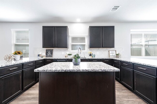 Building Photo - 25130 Bells Canyon Dr
