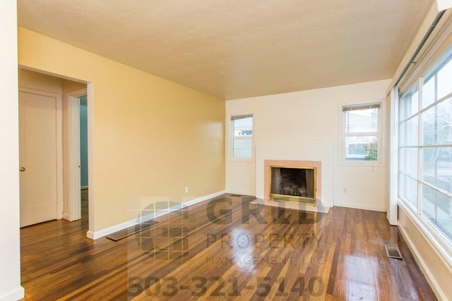 Primary Photo - 2 Bedroom House Available in Kenton Neighb...