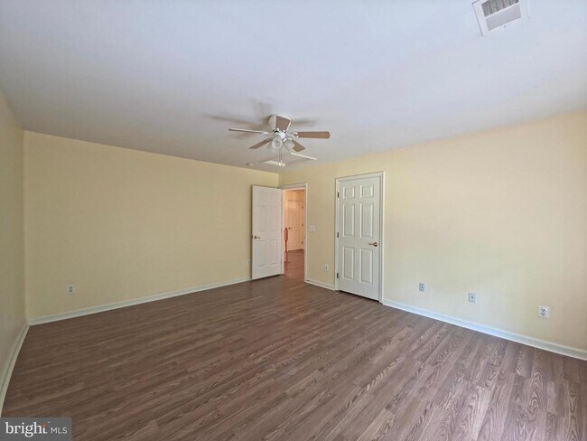 Building Photo - 20875 Killawog Terrace