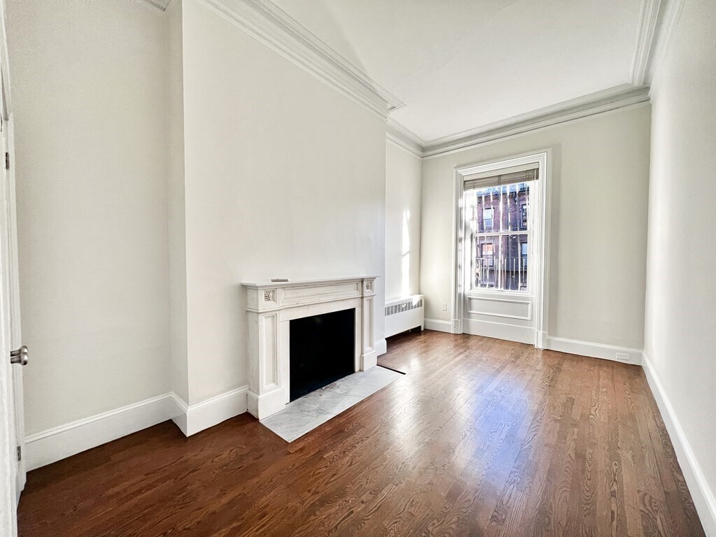 Building Photo - 177 Beacon St