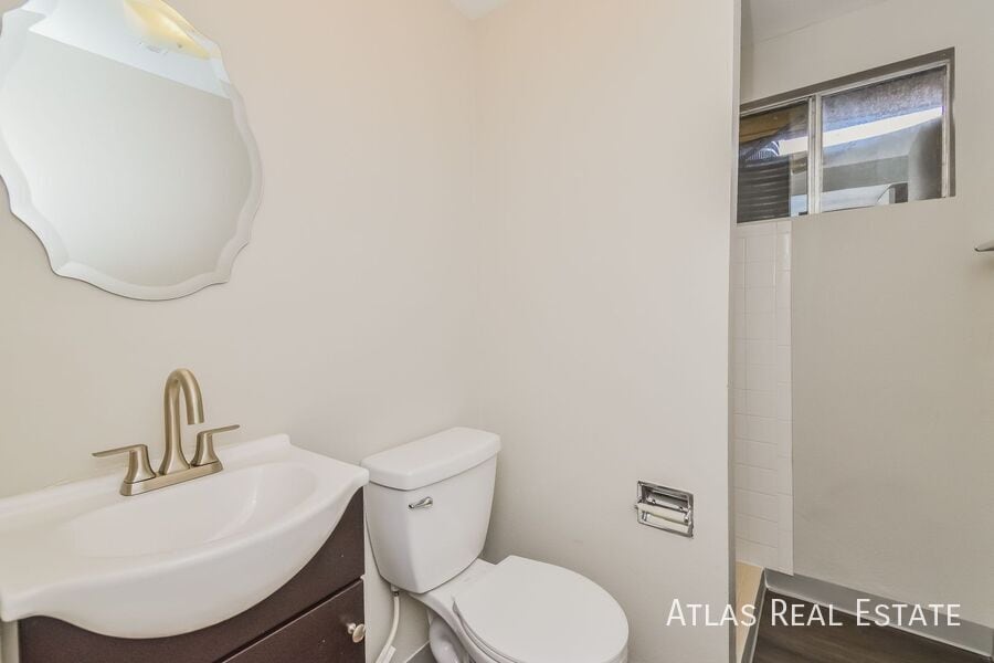 Building Photo - 4885 Artistic Cir