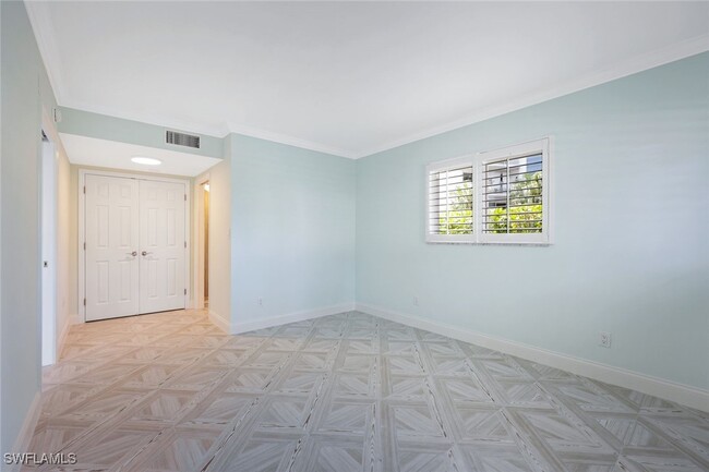 Building Photo - 212 Banyan Blvd