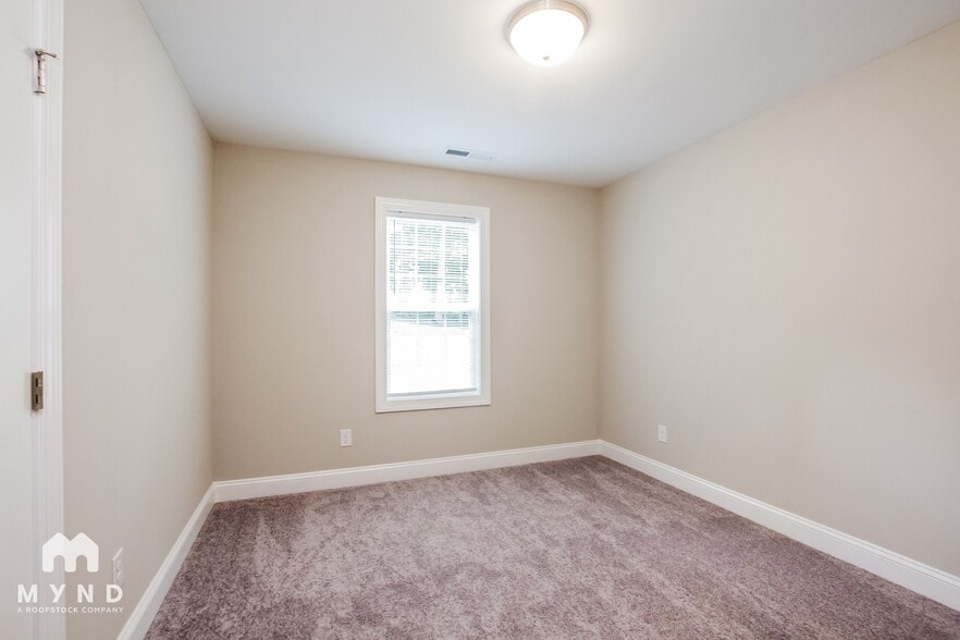 Building Photo - 4250 Burgin St