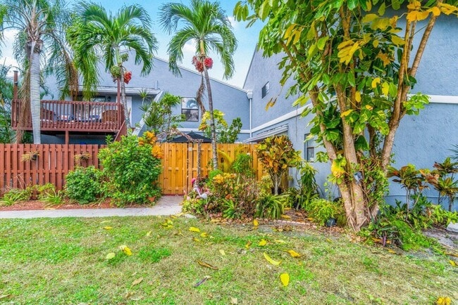 Building Photo - 16 Crossings Cir