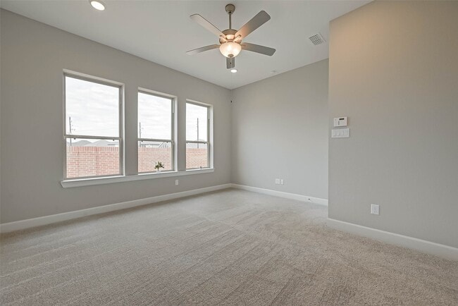 Building Photo - 10707 Deer Path Dr