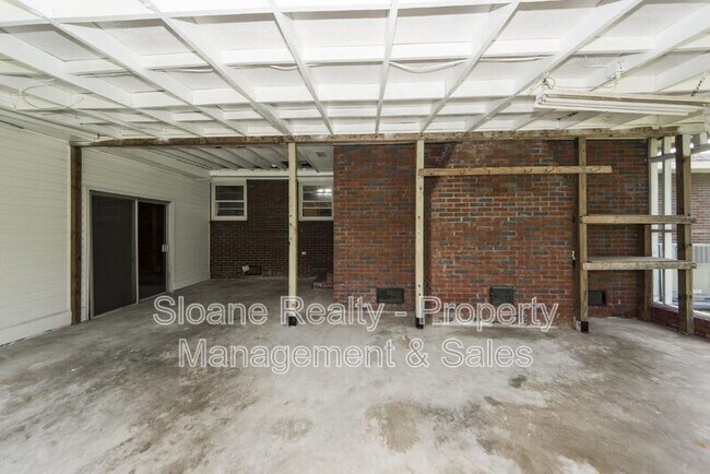Building Photo - 1916 Morgan Ave
