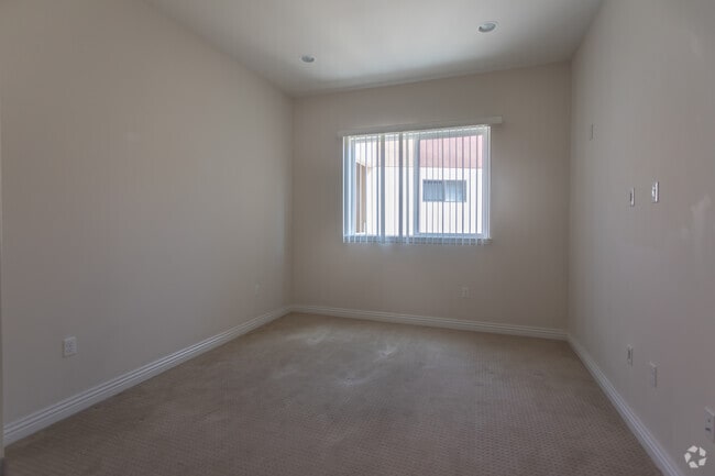 Interior Photo - Huston Court