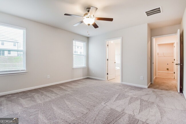 Building Photo - 466 Magnolia Dr