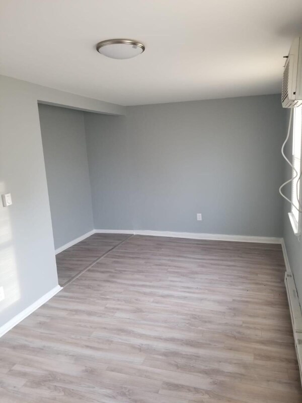 Building Photo - 532 Miller Ave